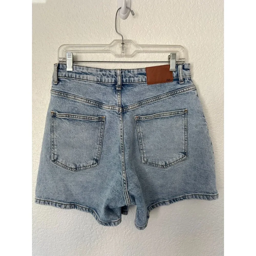 Zara Blue Light Wash Denim Shorts Size 8